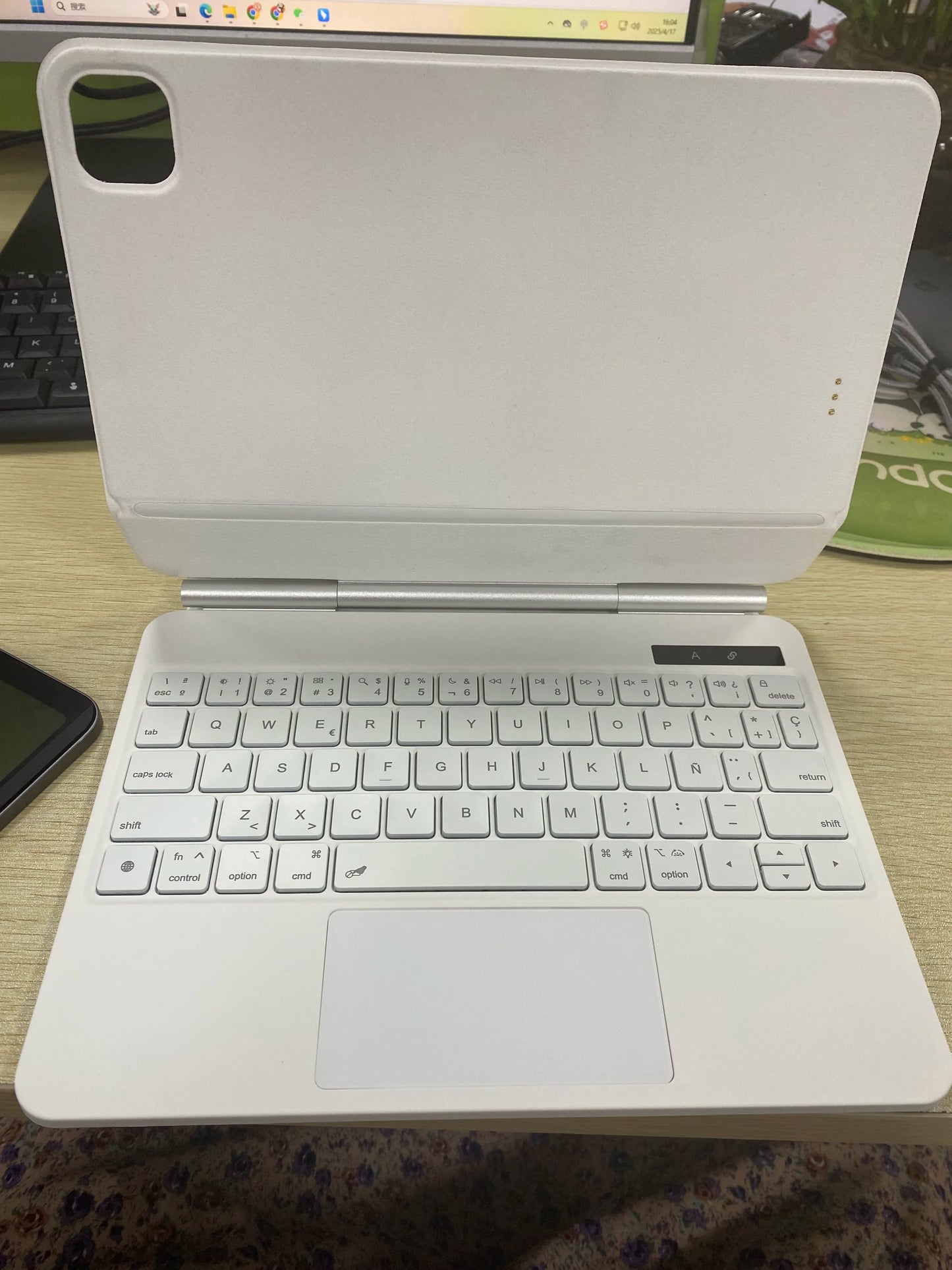GOOJODOQ Magic Keyboard Case for iPad Pro 11